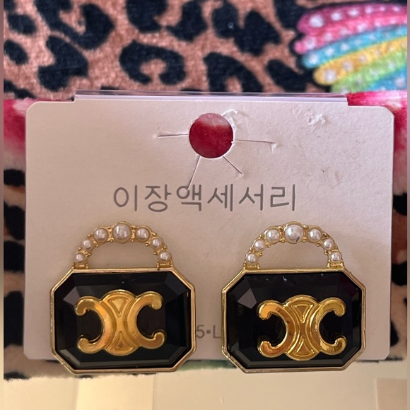Jewelry - Gold and Black Fashion Earrings